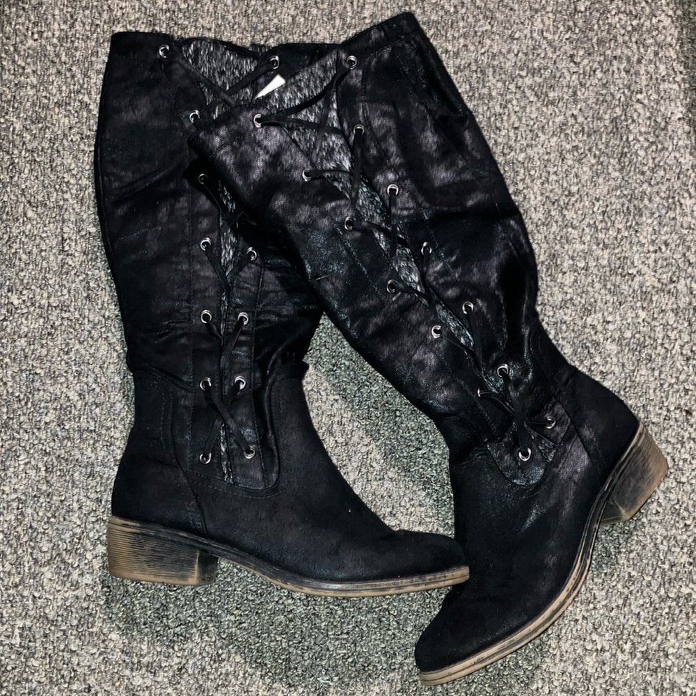 Women's Black Knee-High Boots